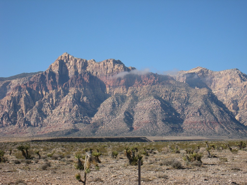 Las Vegas 2010 - Red Rock 0151.JPG - The 2010 Las Vegas Fire - Ice and Sweat Tour. Half Marathon, Red Rock Canyon, Casinos, Valley of Fire.... and buffets!